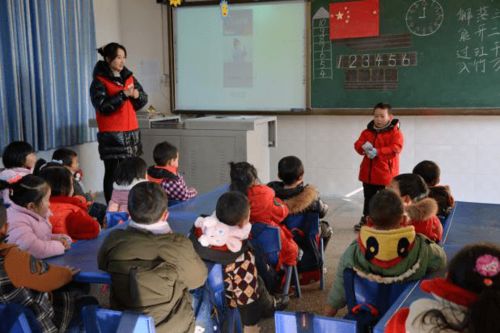 西政研支团联合中冶建工集团团委开展 心 中 有爱 冬日 冶 暖 献爱心活动